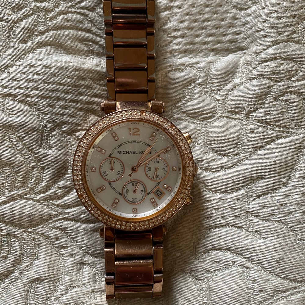 Michael Kors rose gold watch